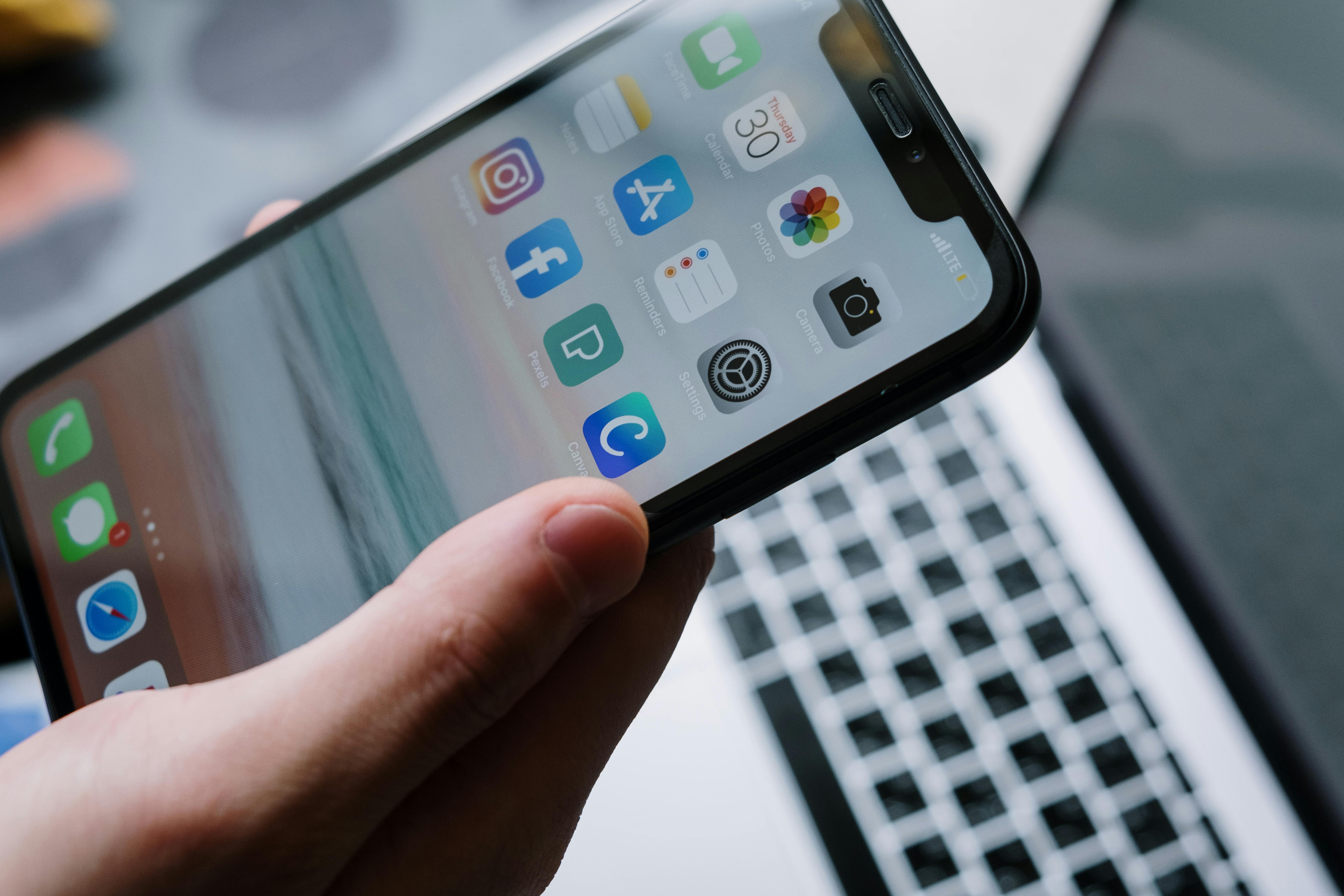 تطور برمجة التطبيقات وأهميتها في عصر التحول الرقمي